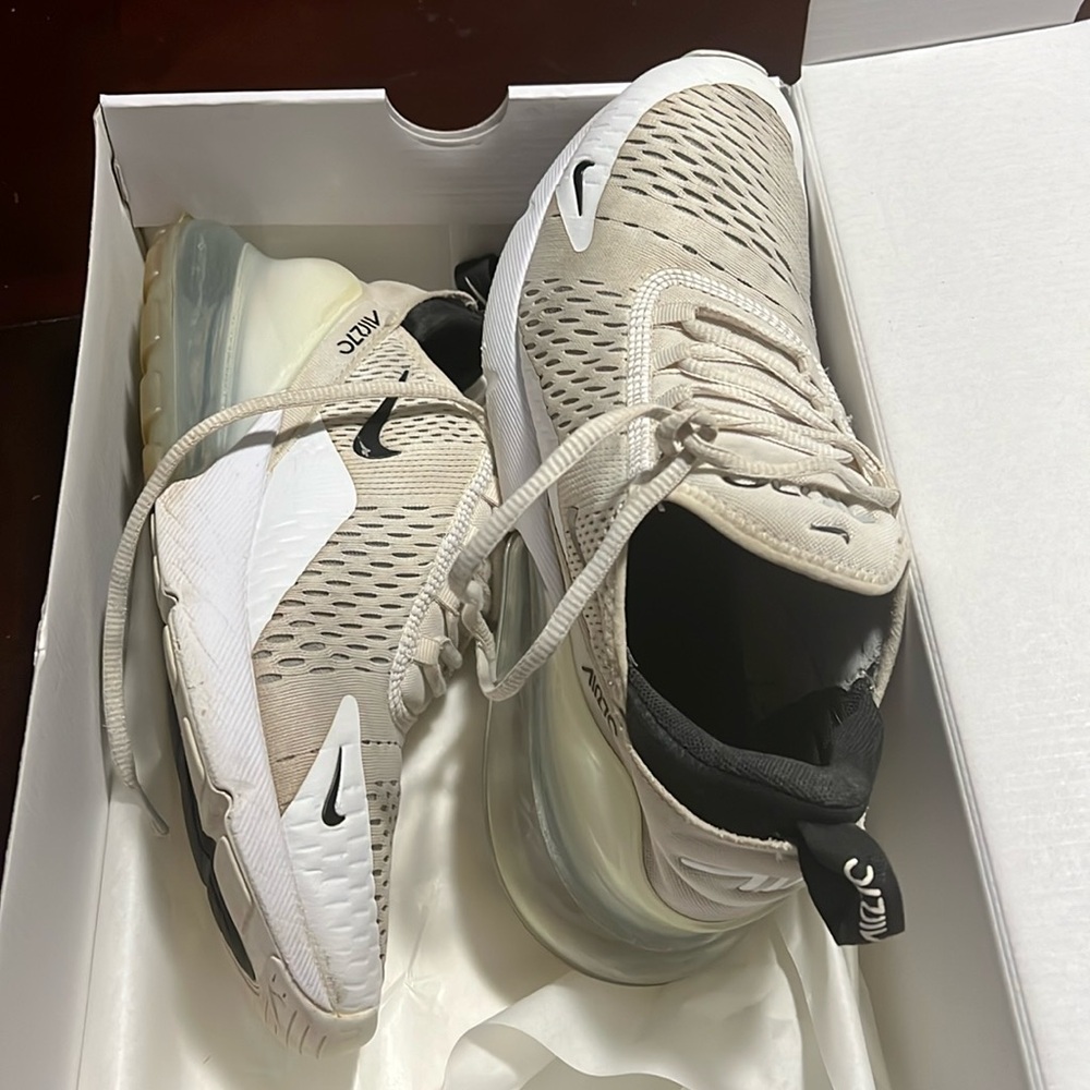 Air max 270s